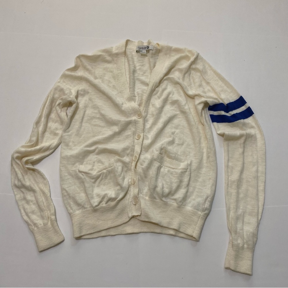 ⭐️Forever 21 cream and blue cardigan size small petite.🍁 - Picture 7 of 7